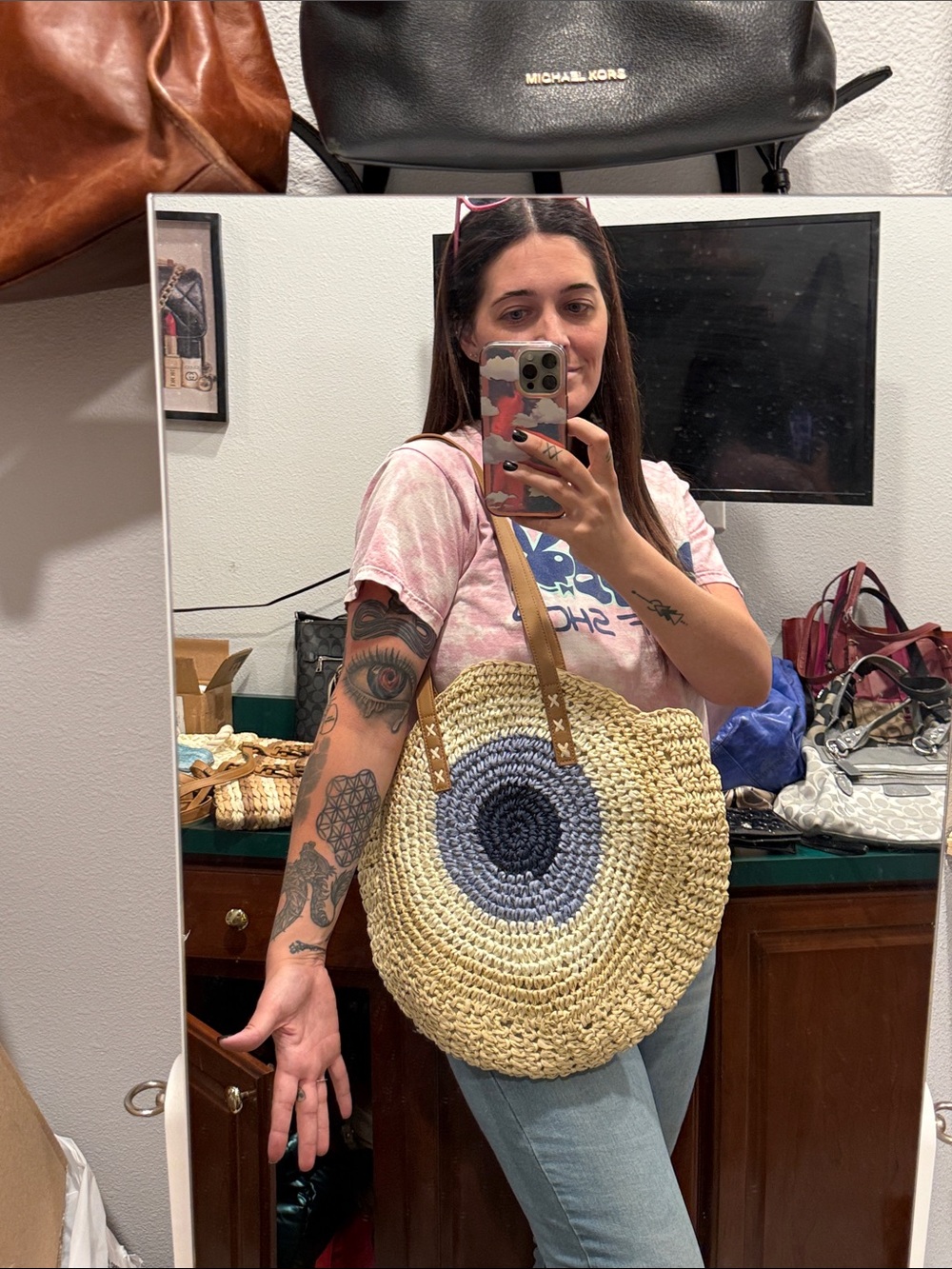 🧿 Evil Eye Round Straw Tote with Blue Center and Tan Straps - Picture 2 of 8